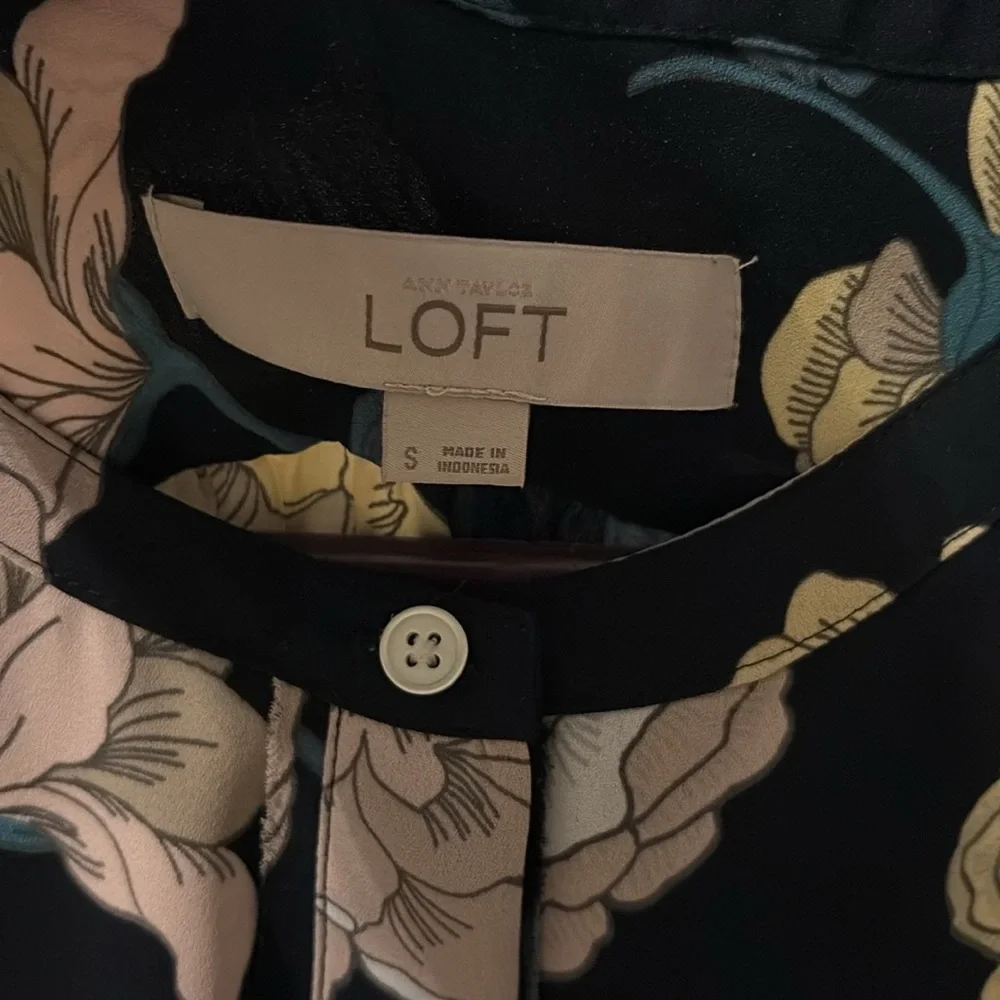Loft Blouse - Picture 2 of 3